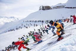 St. Anton's White Rush Race: 555 Competitors on Slushy Moguls