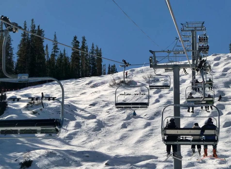Ski lift and mountain transportation at Arapahoe Basin
