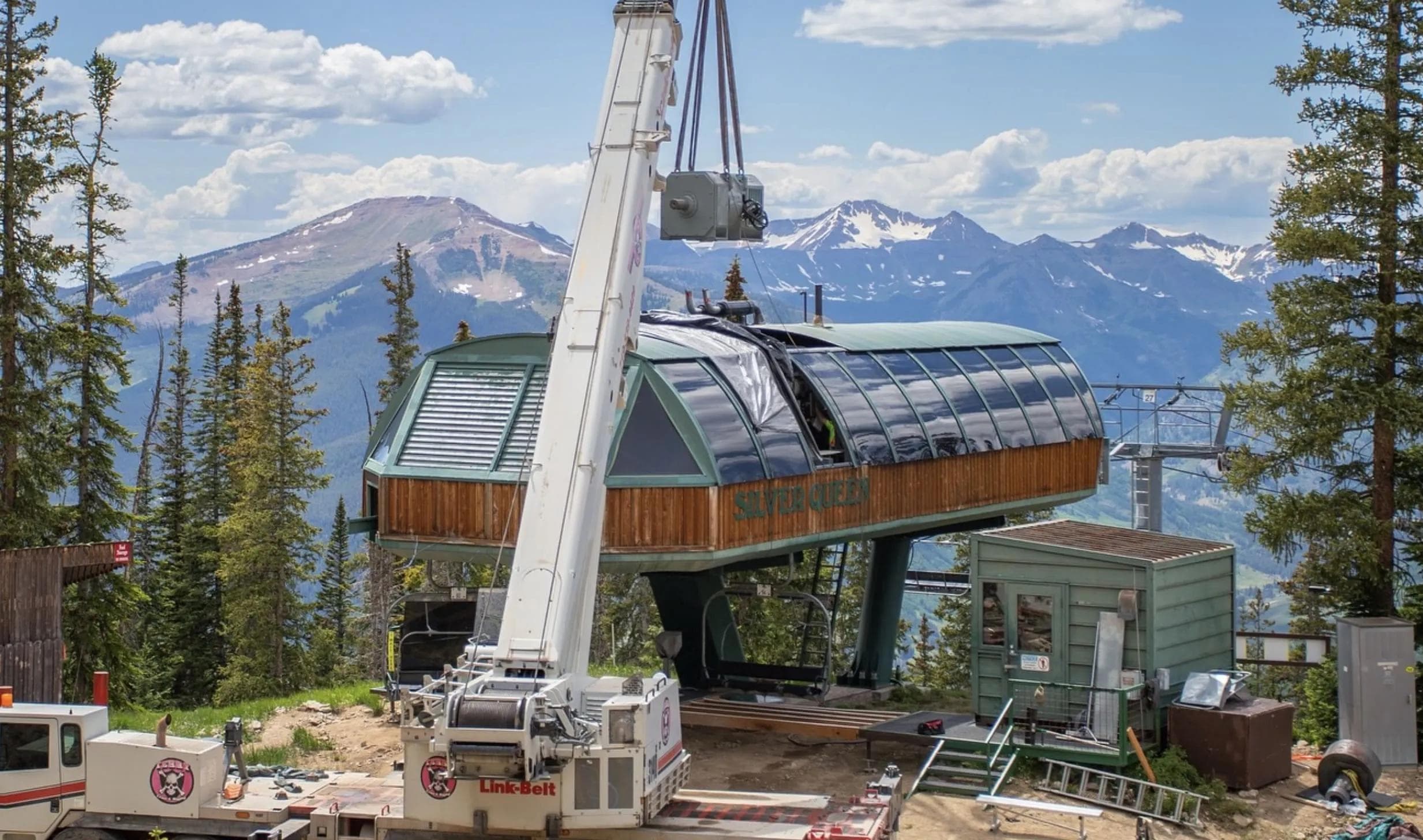 Crested Butte Installs New Motor In Silver Queen Express Chairlift
