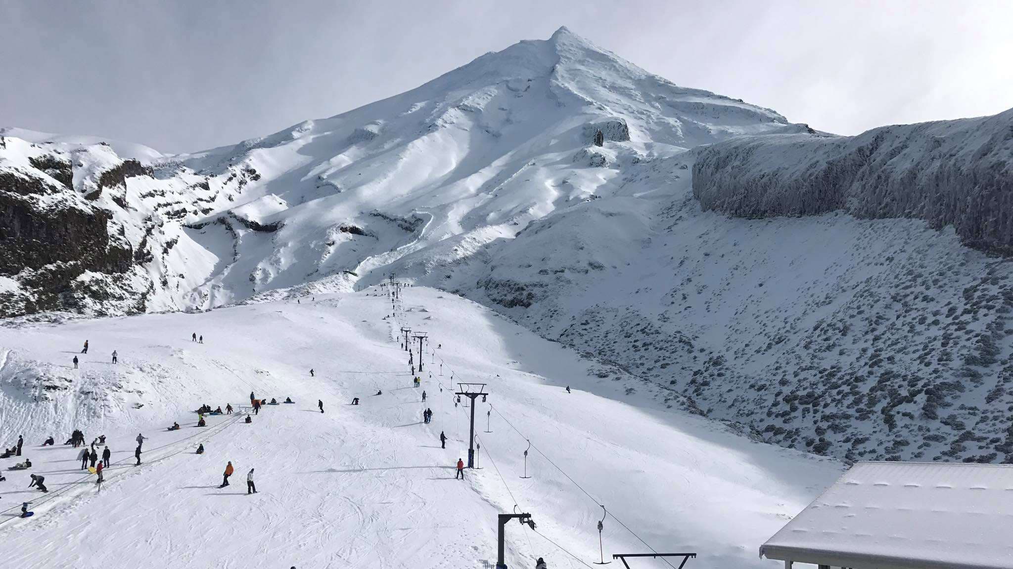 Mountainous landforms and Mountain at Manganui ski resort