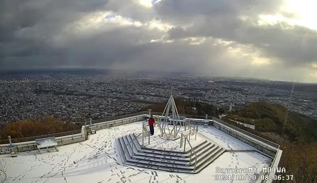 Early season snowfall at Mt Mowia