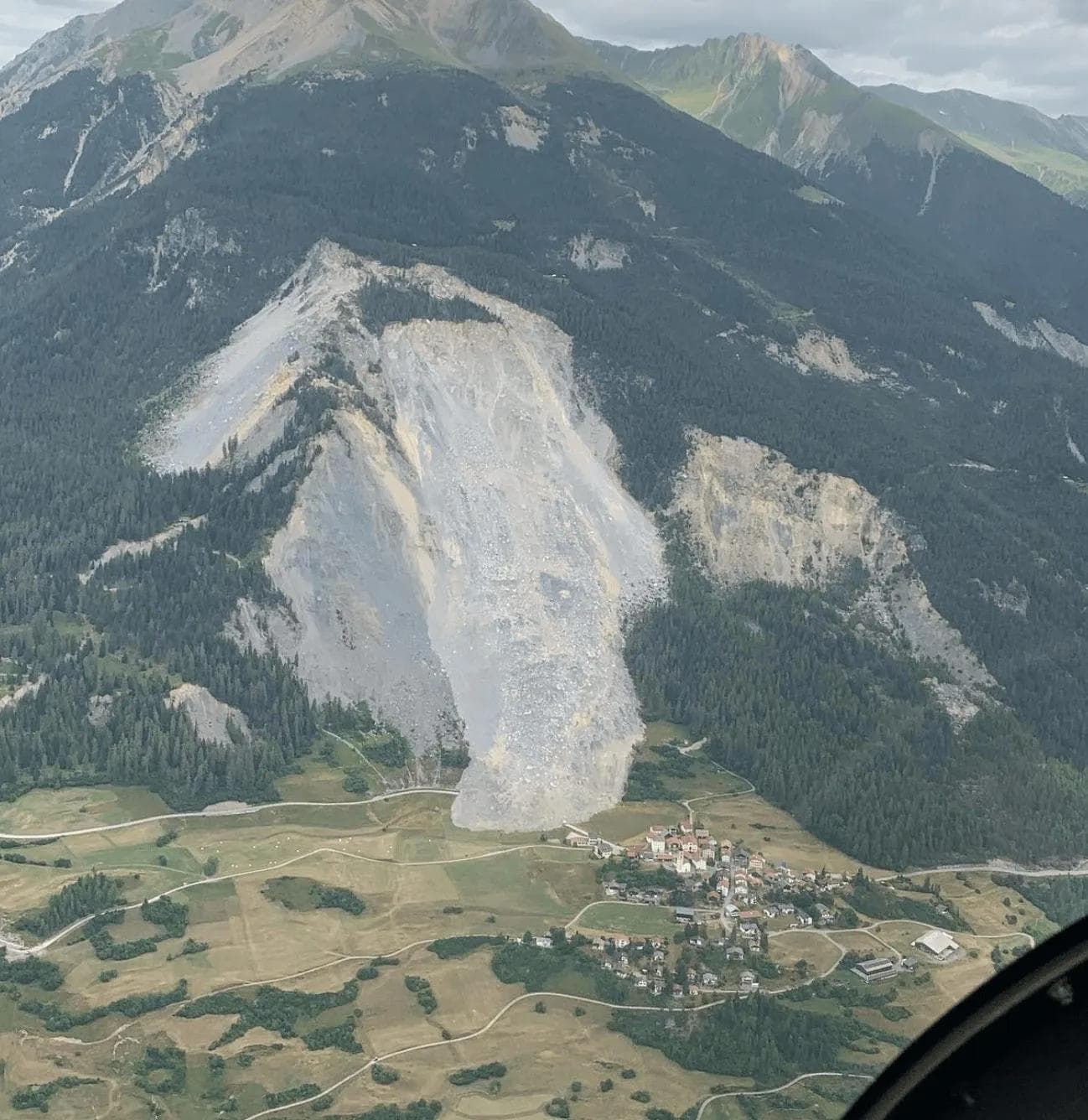 Looming Landslide Threat Forces Another Swiss Town to Evacuate