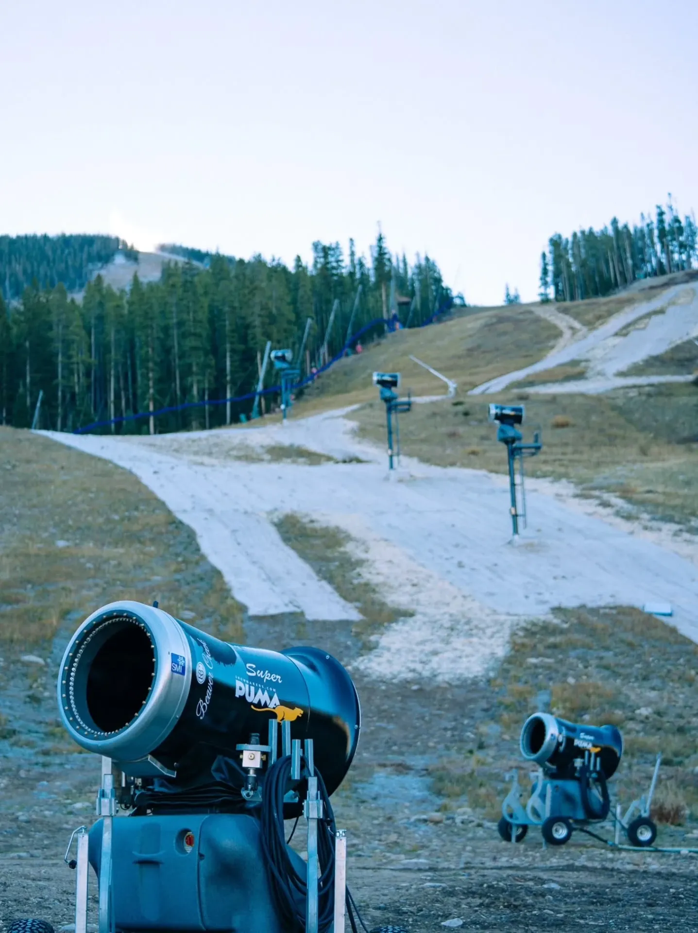 New guns popping up everywhere on the lower section of the course.