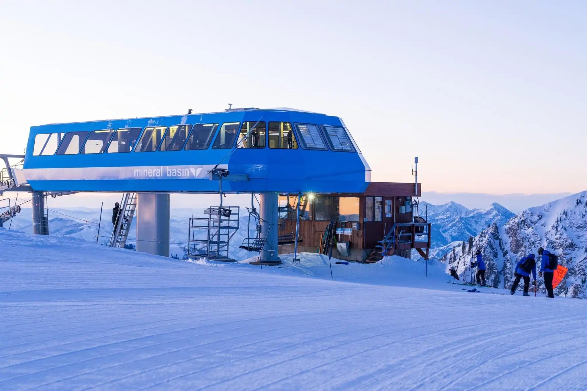 The summit station of the Mineral Basin lift.