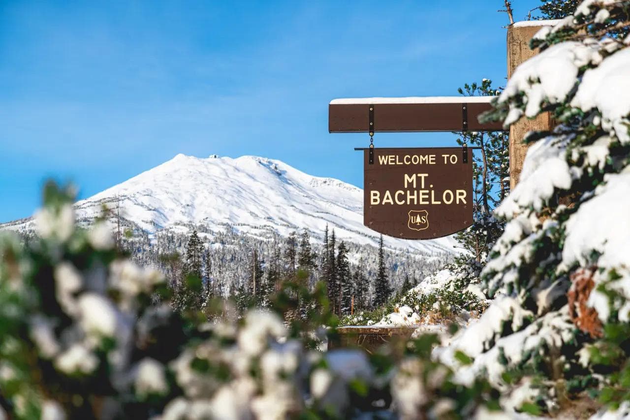 Mt Bachelor sign and mountain