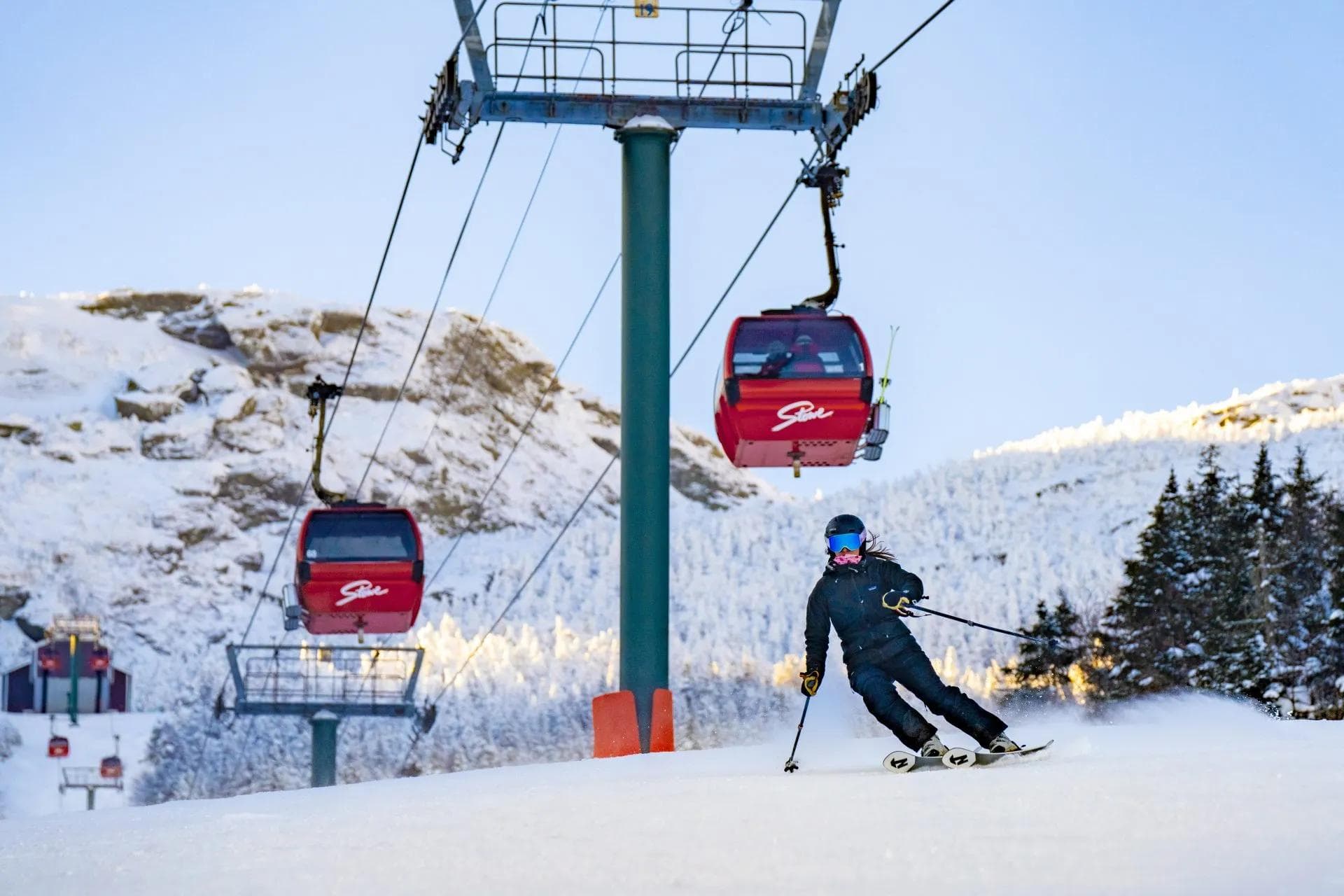 Stowe Mountain Resort, VT, to Close April 27 After Historic Snow Season - body image 1