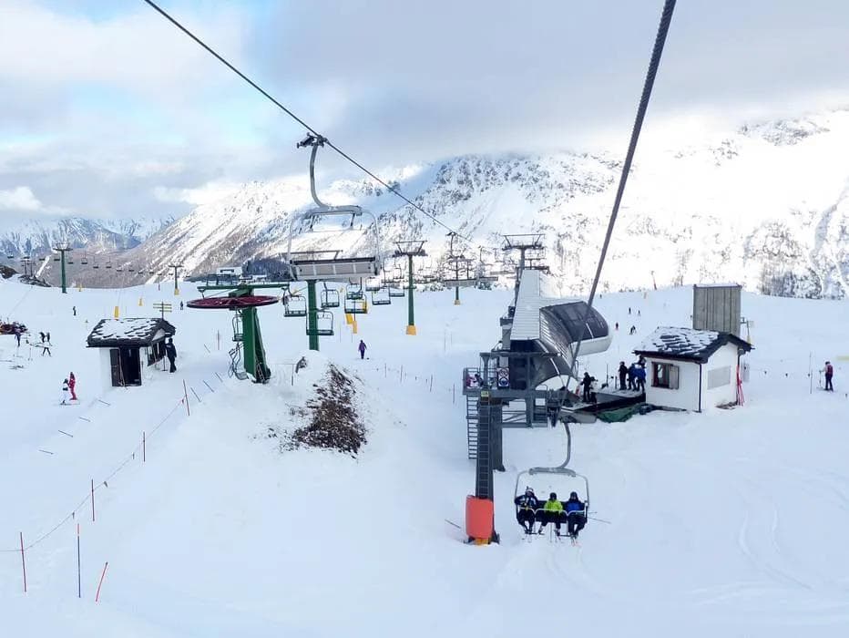 The older lifts that are being replaced at La Thuile.