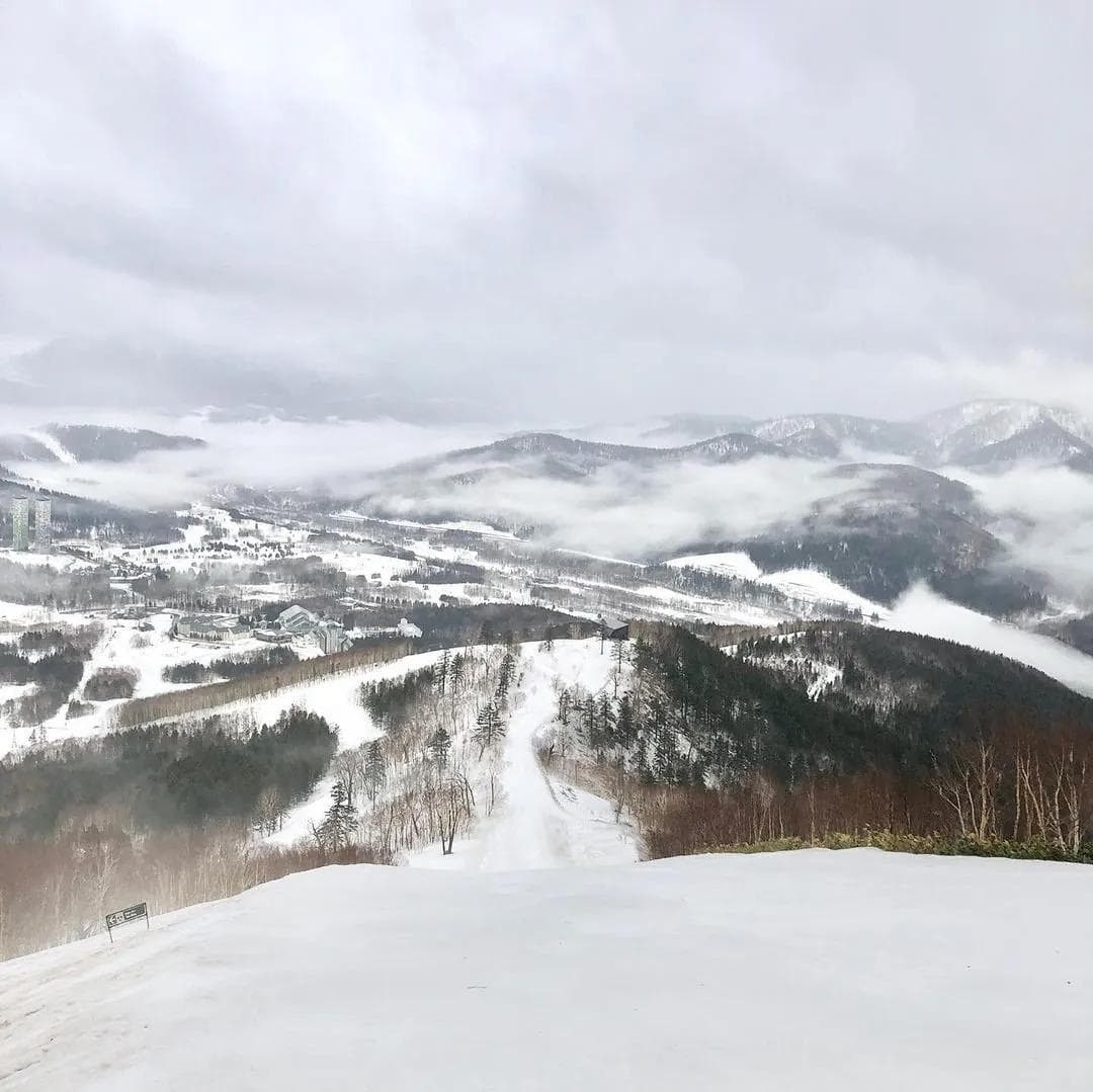 Mountainous landforms and Mountain at Tomamu ski resort