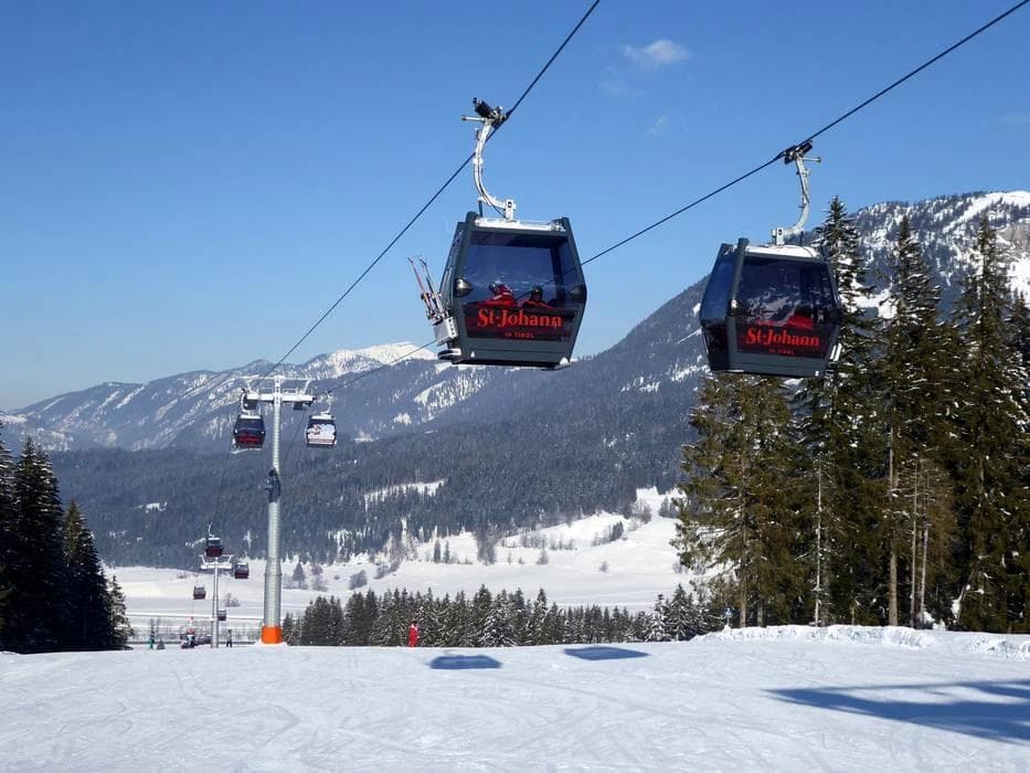 Another gondola at St Johann in Tirol which is also a 10 seat gondola.