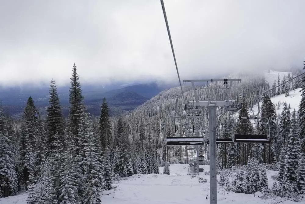 The new Gray Butte quad lift.