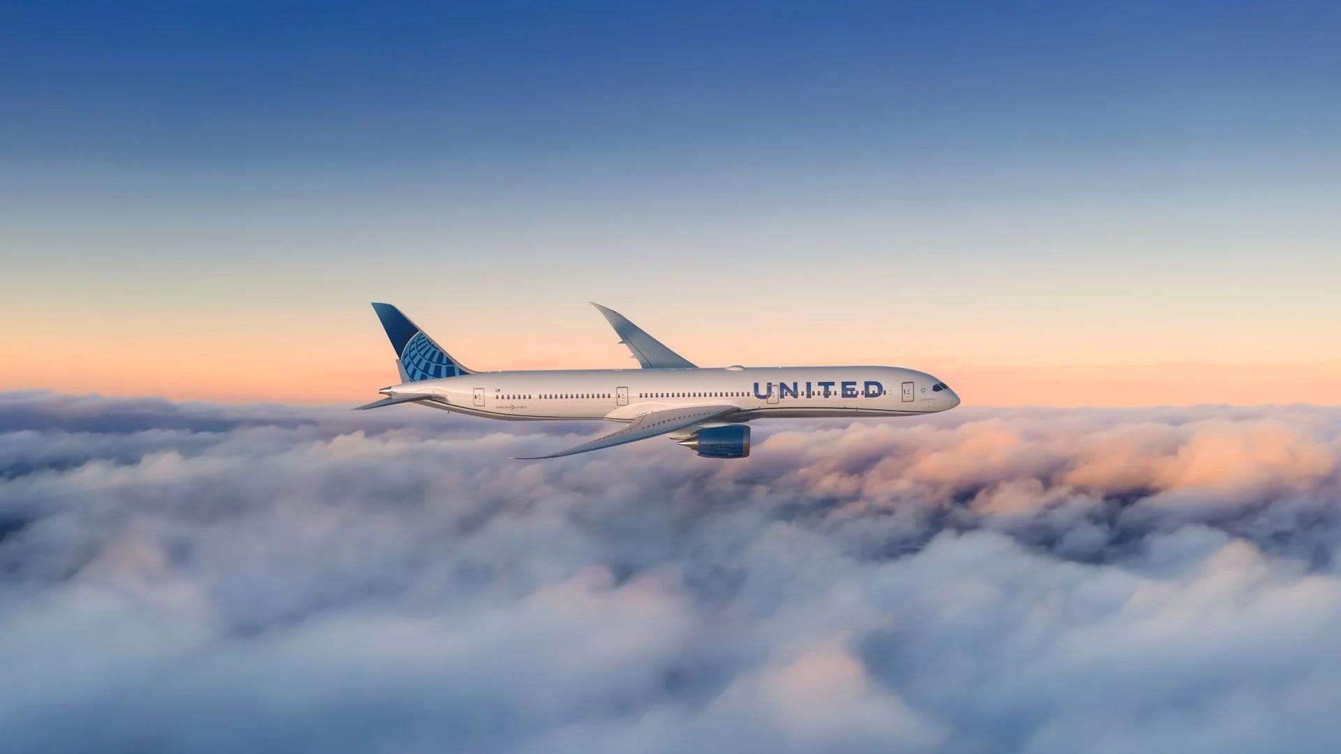 United Airlines Adds Nonstop Flights from Chicago and San Francisco to Japan's Key Ski Gateways