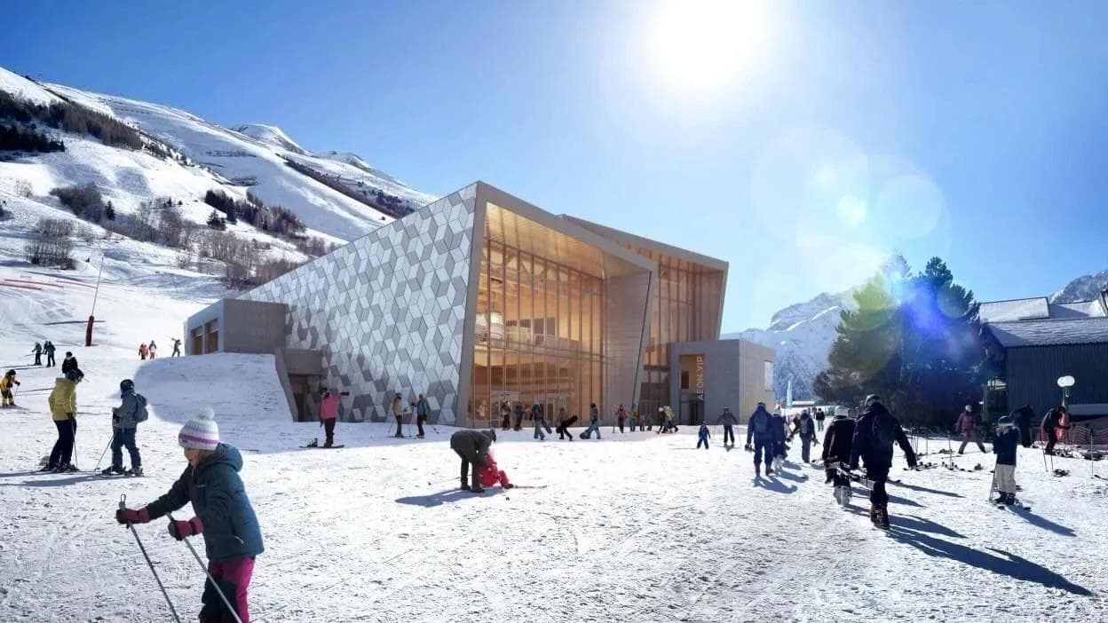 Les 2 Alpes: Transformative Upgrades Redefine French Ski Resort for 2024-2025