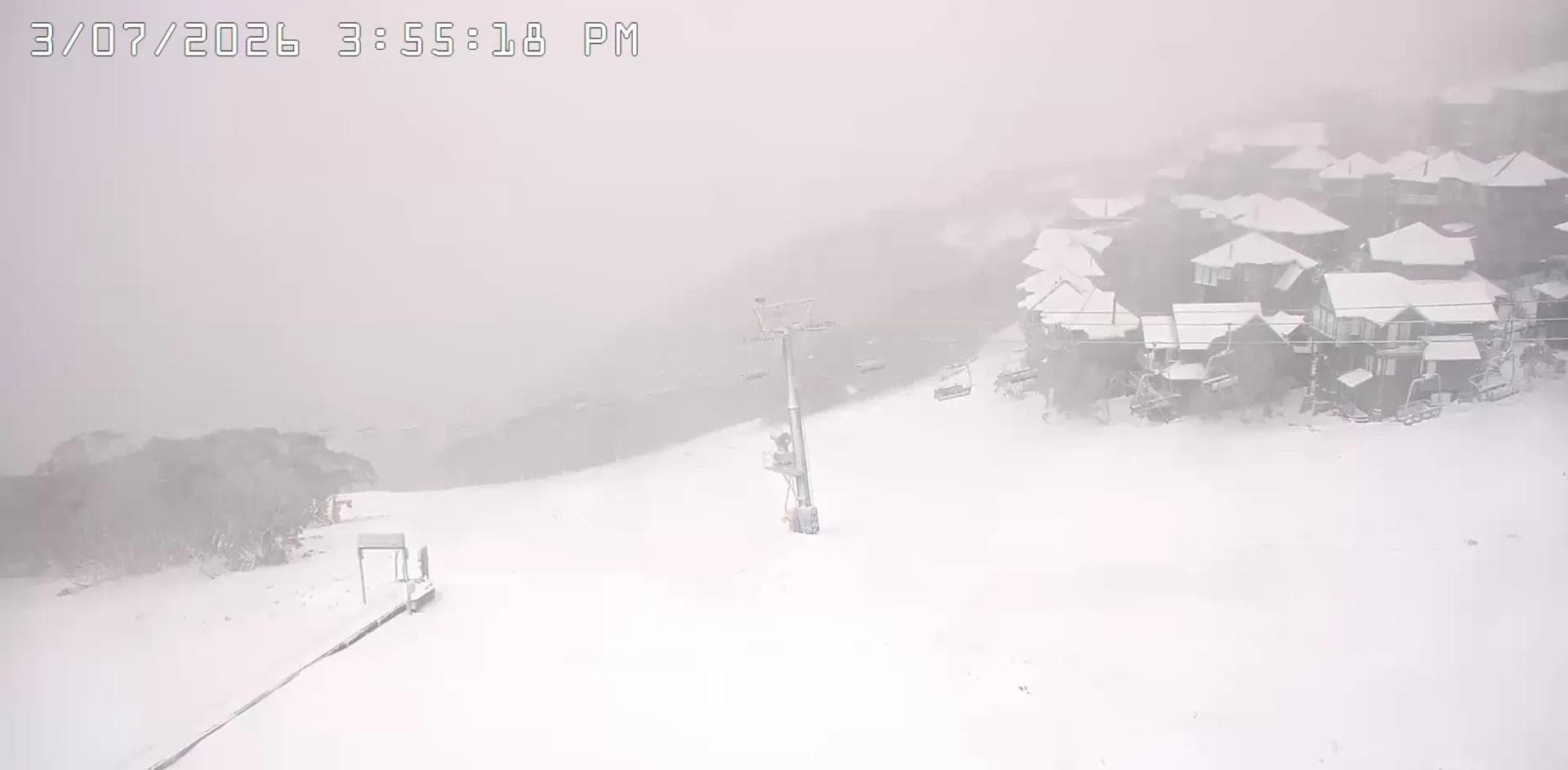 A snowy wintery day at the top of Hotham.