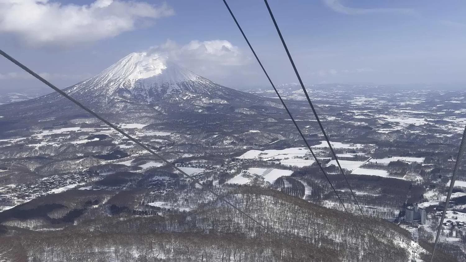Skiing in Japan vs USA: Which Country Offers Better Value in 2024?