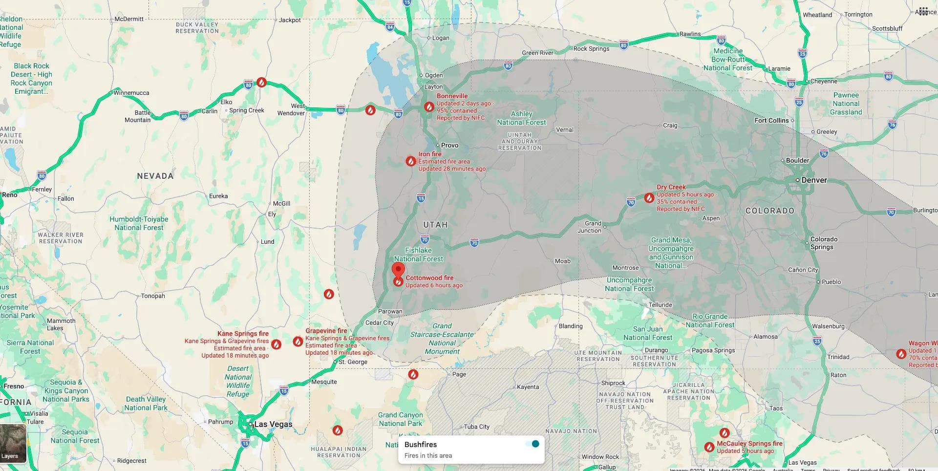 Google maps showing the location of the fire and the smoke distribution across Colorado.