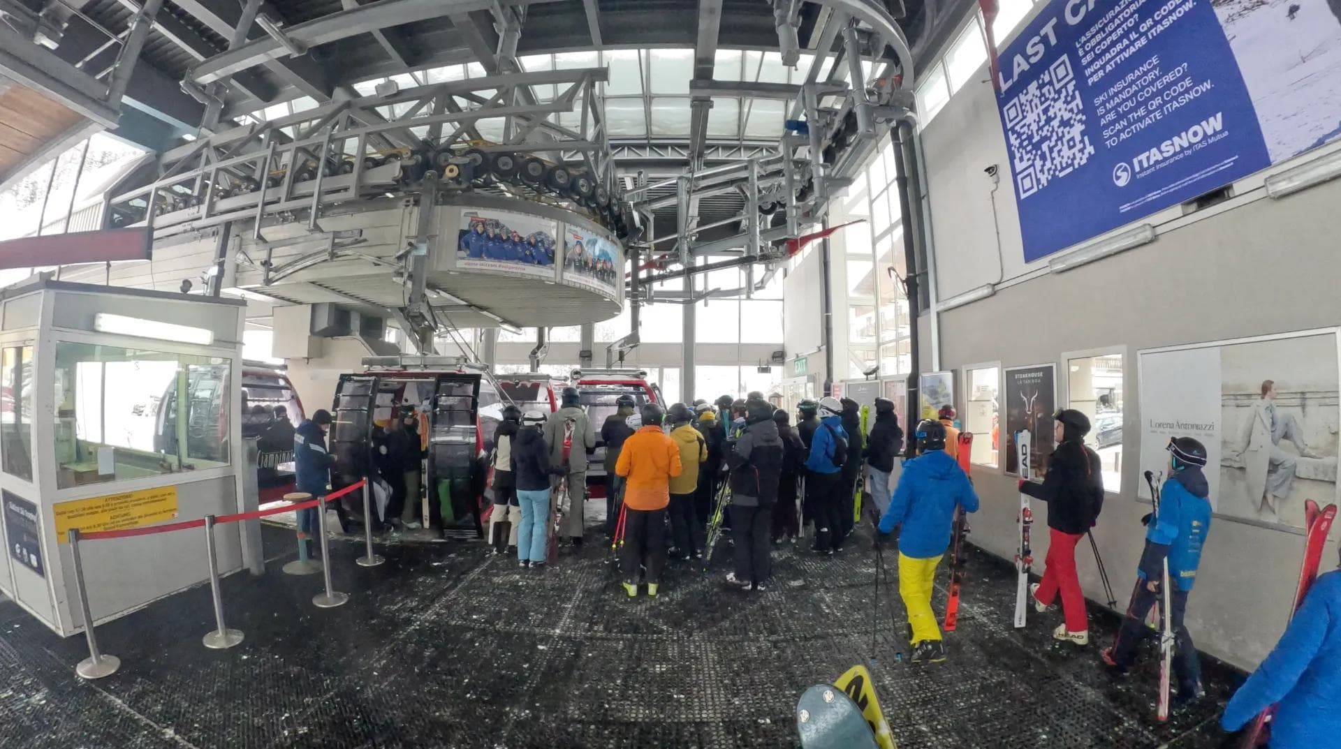 The base station of the existing Ciampinoi Gondola at Val Gardena